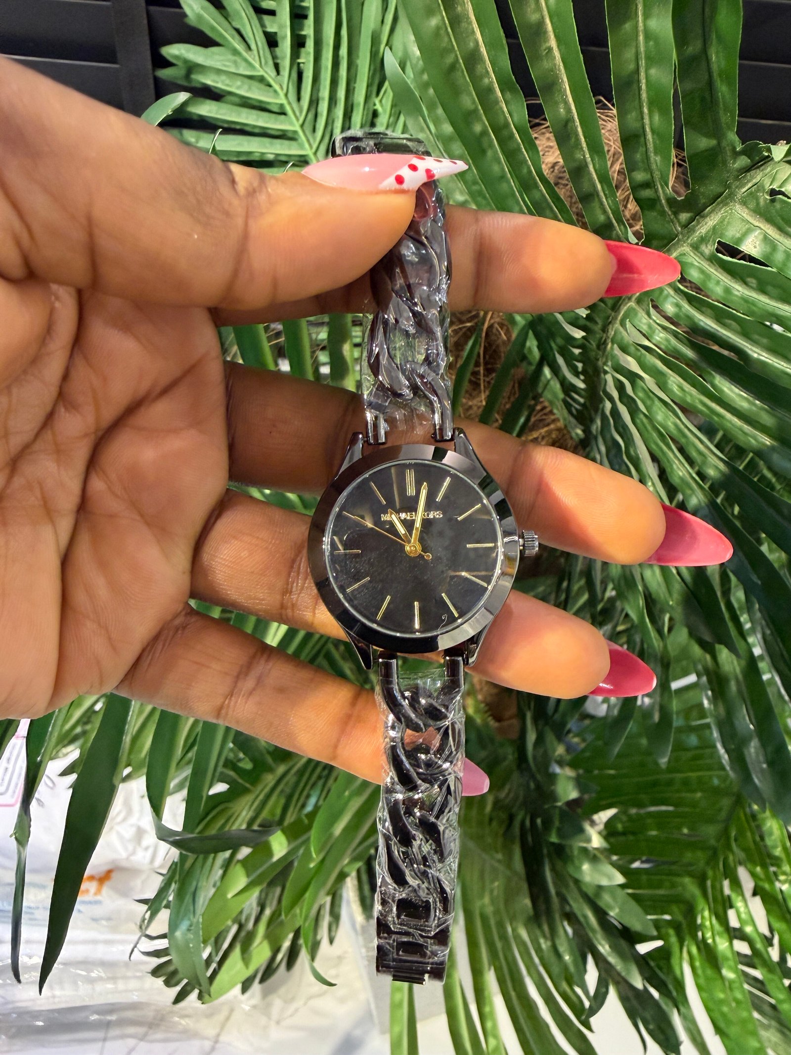 WRISTWATCH 024