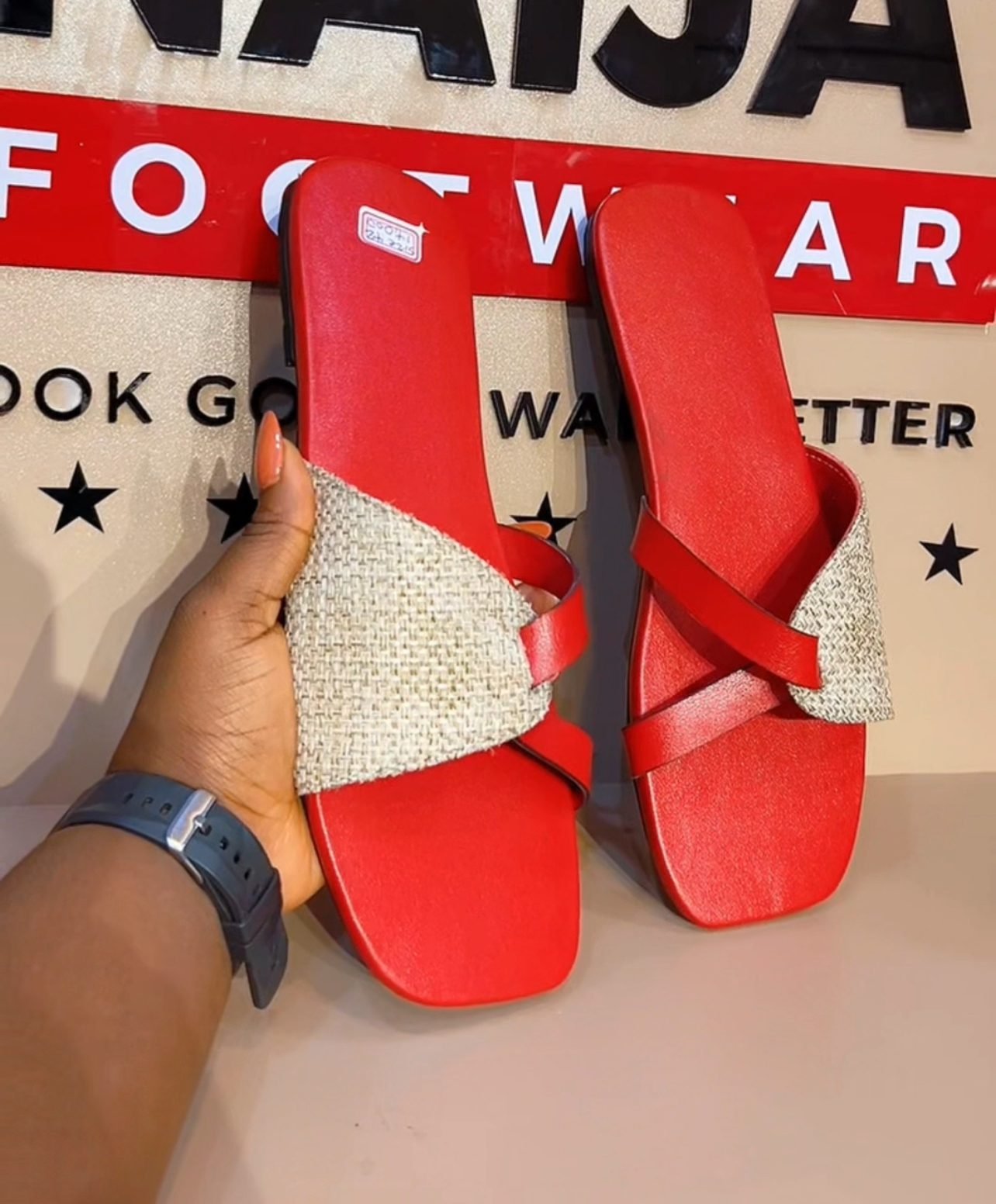 RED FEMALE SLIPPERS SIZE 42 – 001