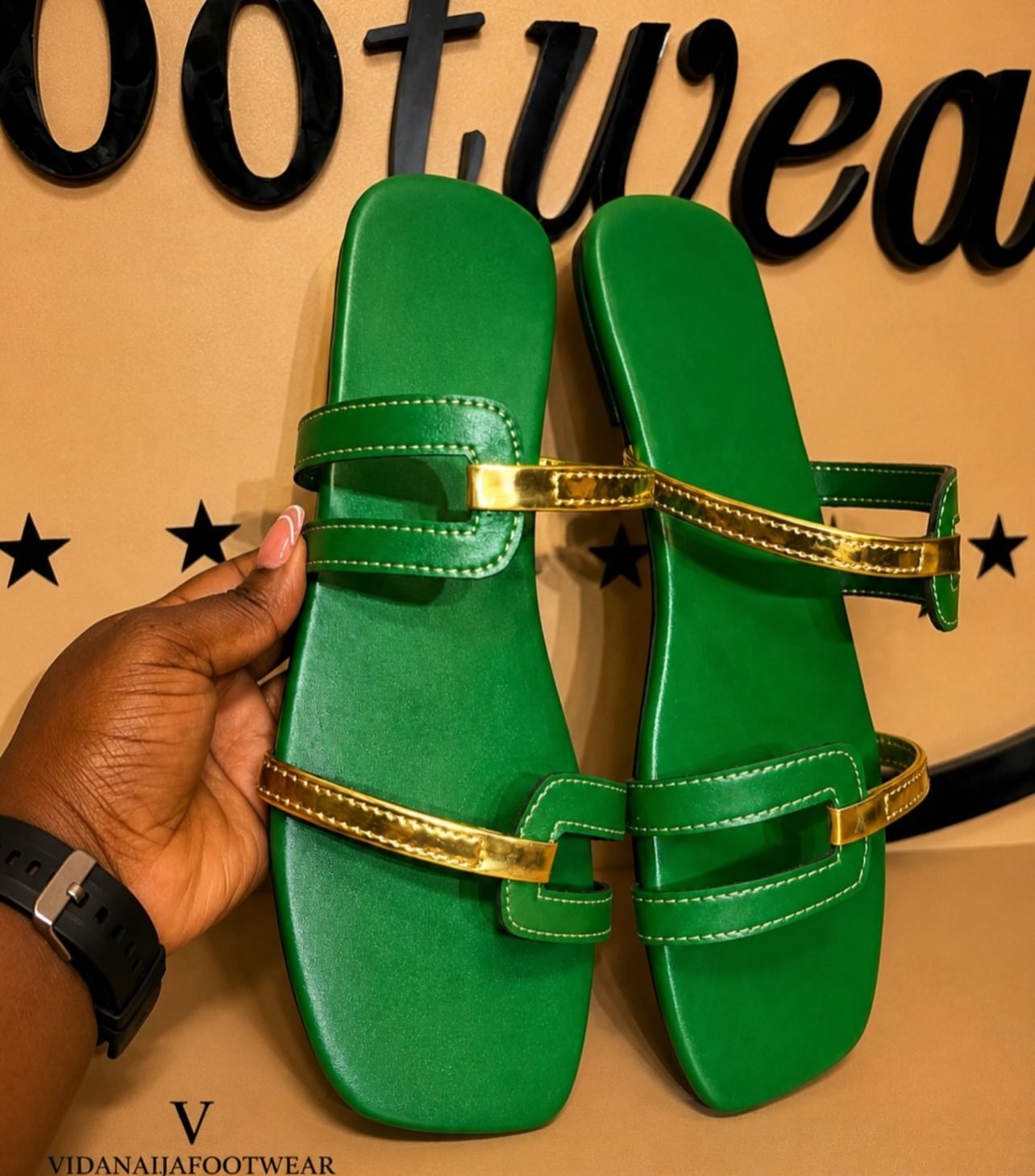 GREEN FEMALE SLIPPERS SIZE 42 007