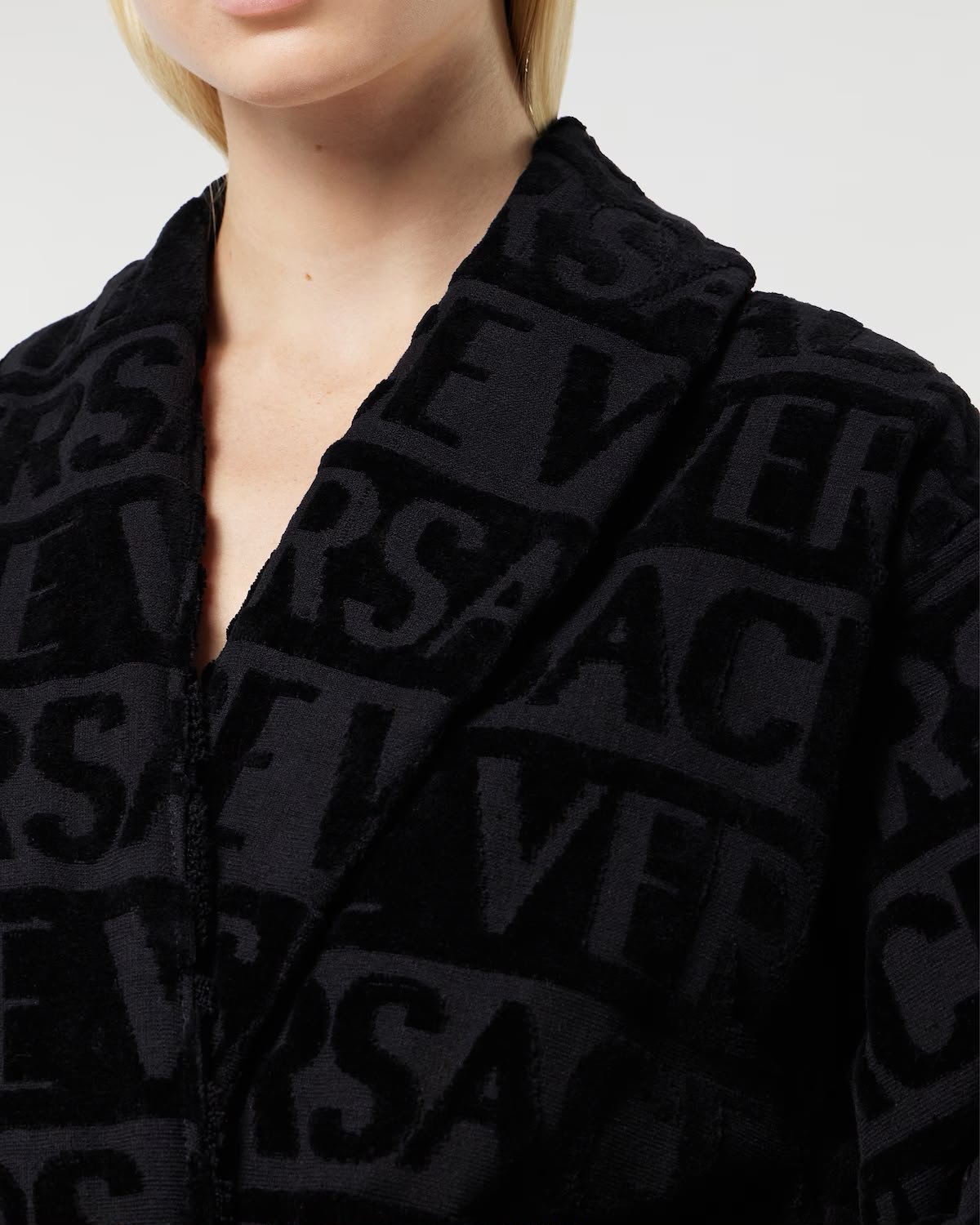BLACK 100% COTTON ORIGINAL VERSACE LUXURY BATHROBE (DELIVERY IN 10-15 WORKING DAYS) - Image 3